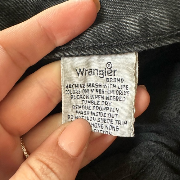 Vintage Wrangler Jean Shorts - Picture 6 of 6